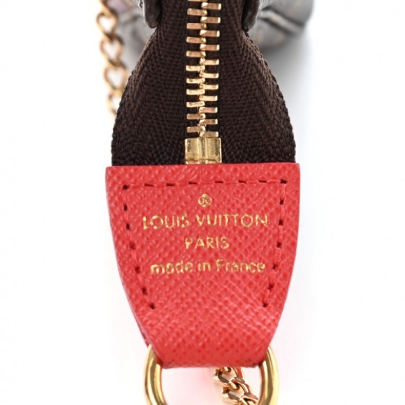 LOUIS VUITTON ANIMATION POUCH Bag 🔥Limited Edition 🔥crossbody bag - Picture 10 of 16